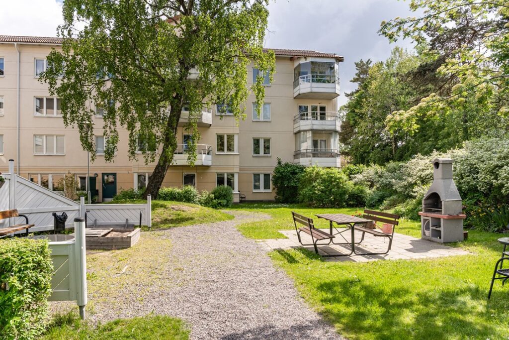 Trädgårdsrenovering BRF, Täby Näsby Park i Stockholm | Markarbete, Schaktning i Täby Stockholm