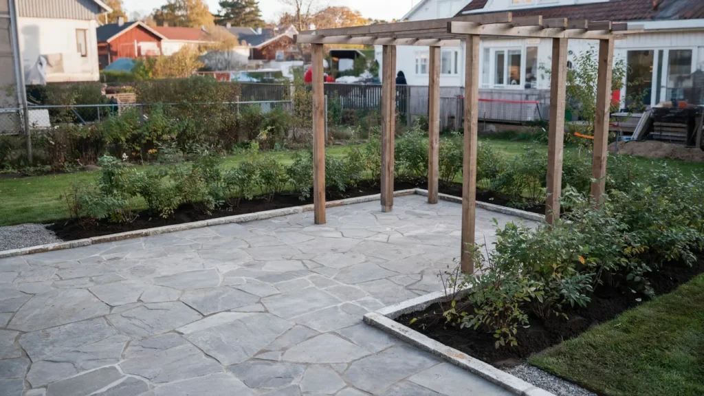naturstensl ggning och pergolabygge med rabatt i bredbyn